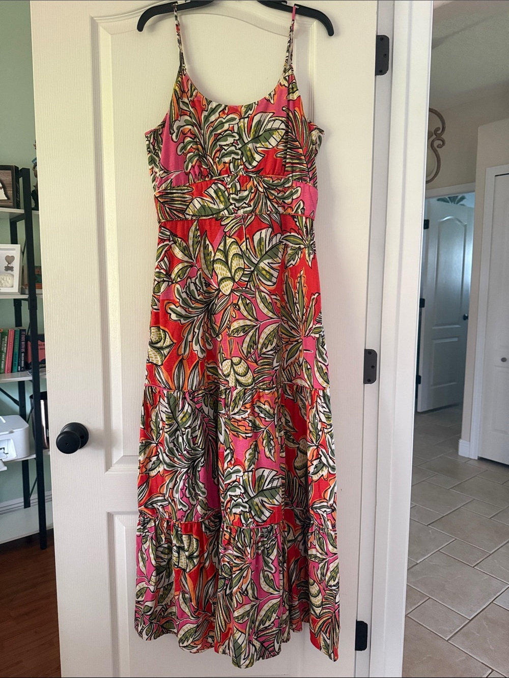 C&C California Pink & Red Tropical Leaf-Print Maxi Dress